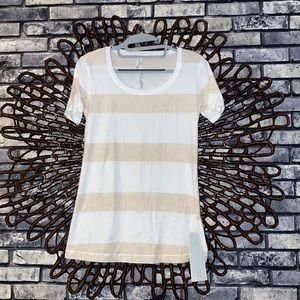 NWT lululemon striped Every Yogi Tee Size 6